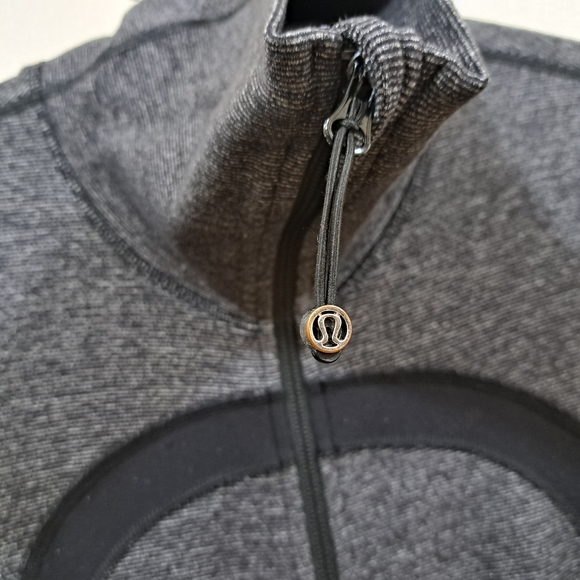 Lululemon jacket - Picture 4 of 8